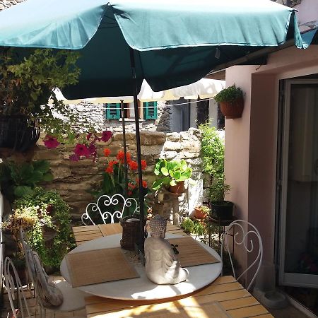 Casa Med Holiday Home Isolabona ภายนอก รูปภาพ