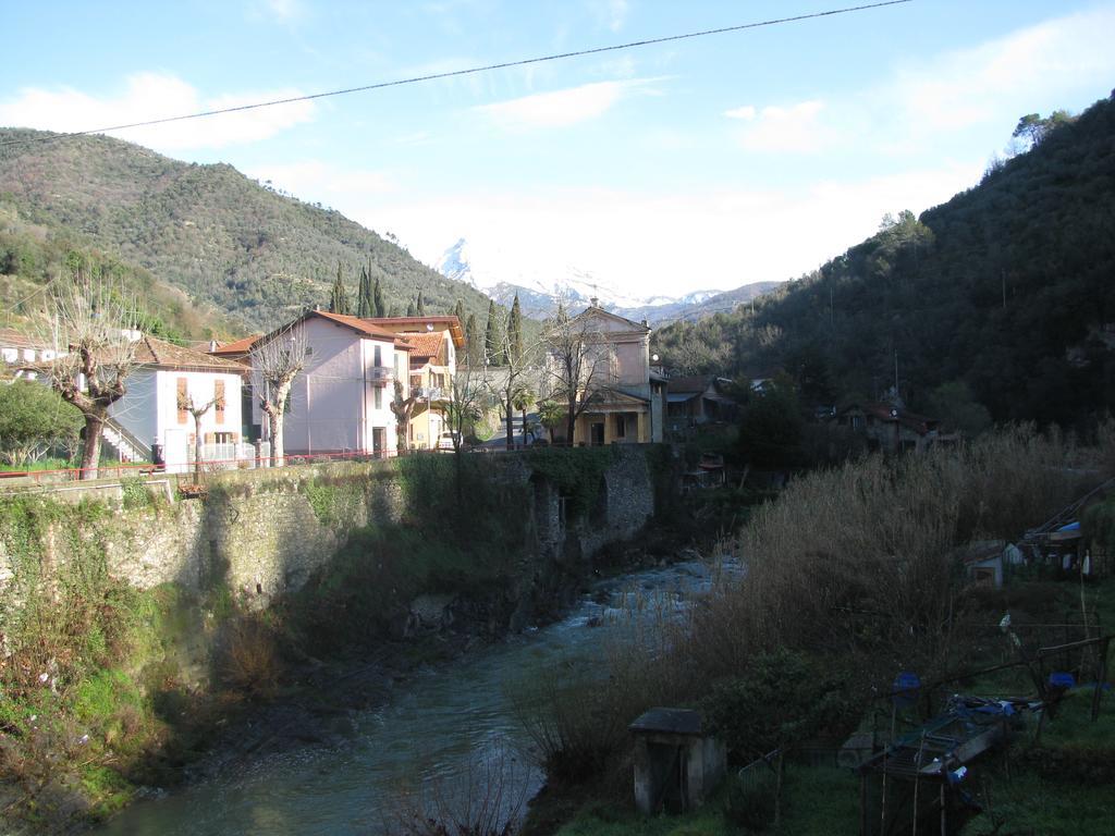 Casa Med Holiday Home Isolabona ภายนอก รูปภาพ